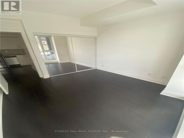 305 - 17 Kenaston Gdns