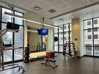 3234 - 33 Harbour Sq