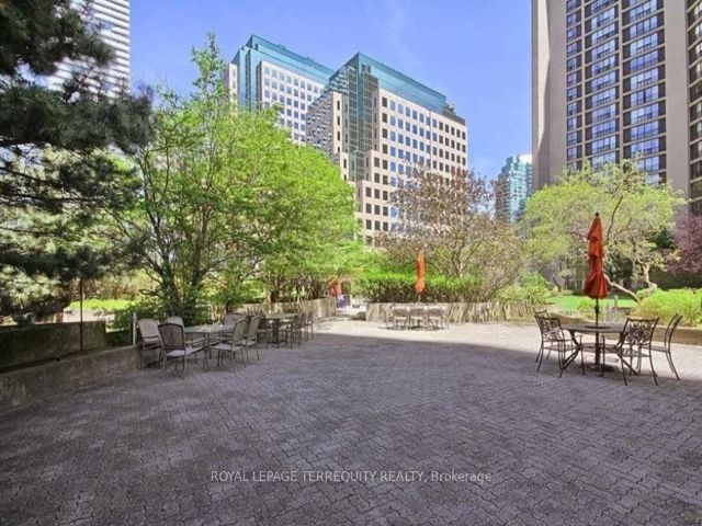 3234 - 33 Harbour Sq