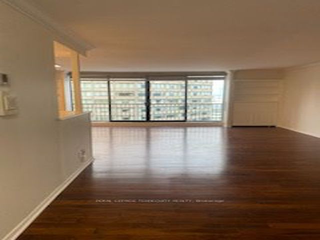 3234 - 33 Harbour Sq