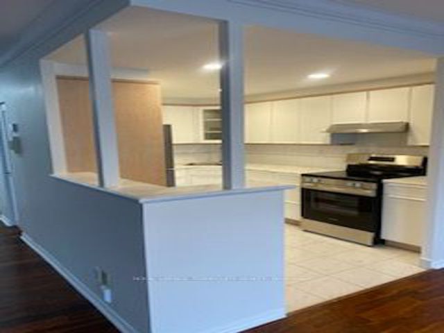 3234 - 33 Harbour Sq