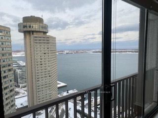 3234 - 33 Harbour Sq