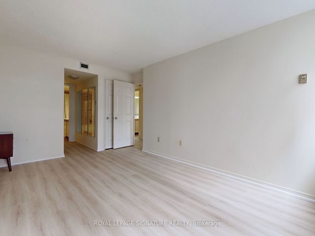 1107 - 360 Bloor St E
