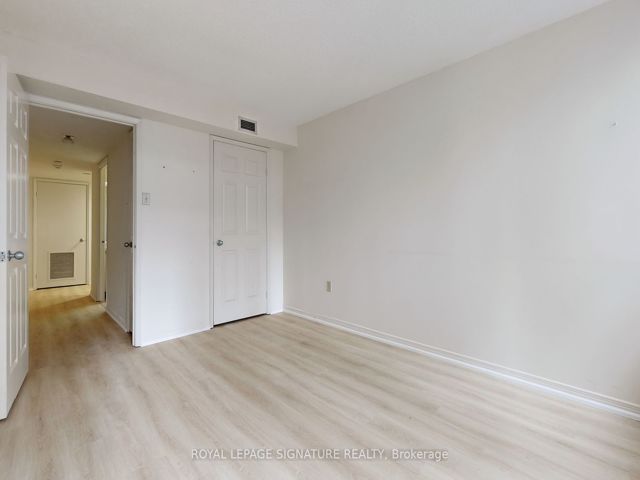 1107 - 360 Bloor St E