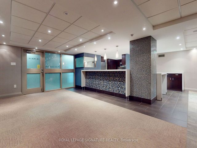 1107 - 360 Bloor St E