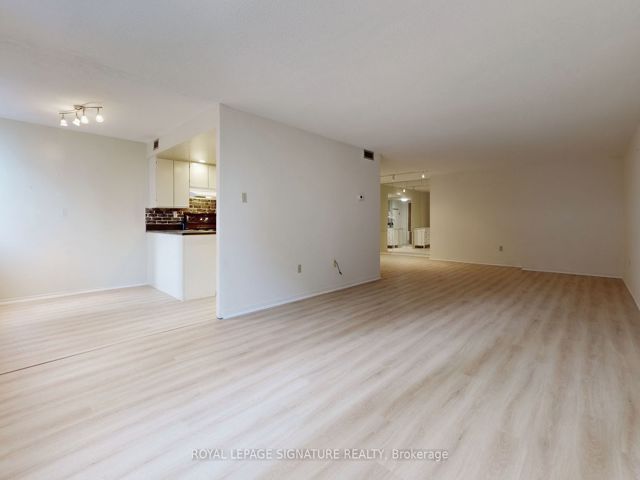1107 - 360 Bloor St E