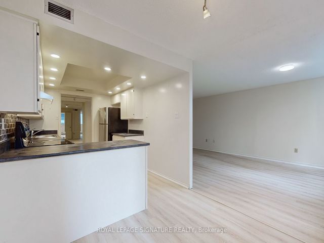 1107 - 360 Bloor St E