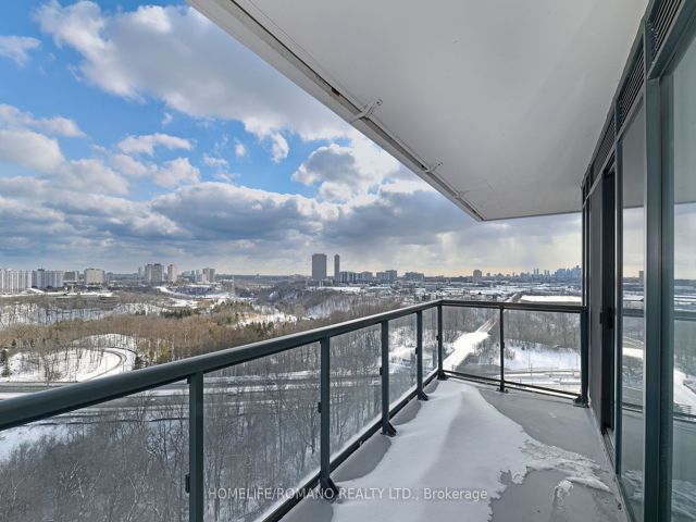 1409 - 30 Inn On The Pk Dr