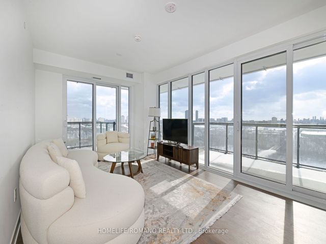1409 - 30 Inn On The Pk Dr