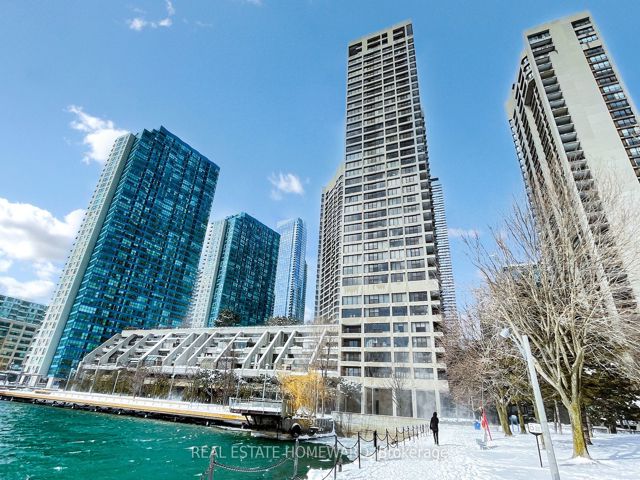 1404 - 65 Harbour Sq