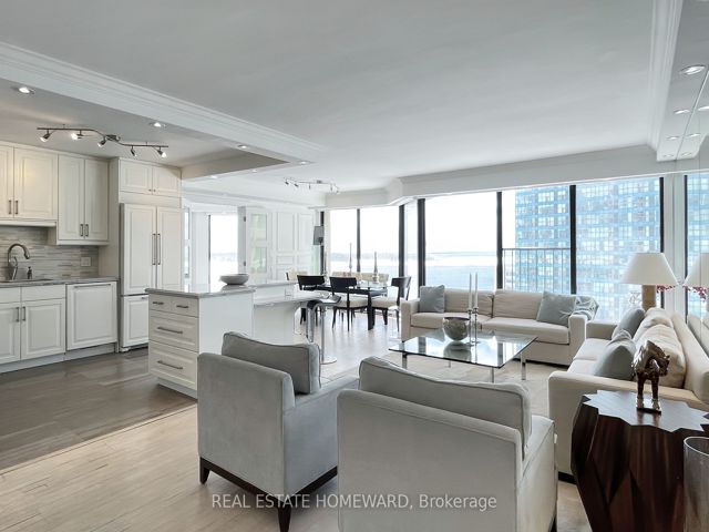 1404 - 65 Harbour Sq