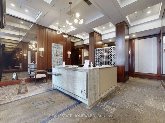 1404 - 65 Harbour Sq