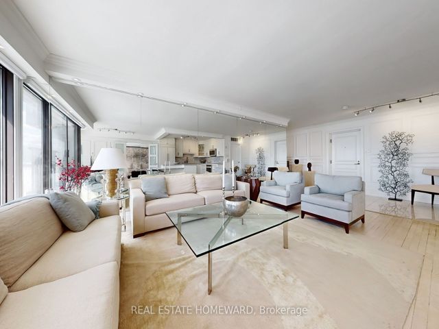 1404 - 65 Harbour Sq