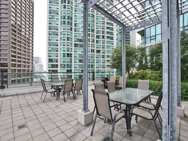 1106 - 16 Yonge St