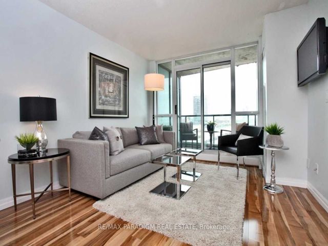 1106 - 16 Yonge St