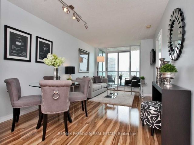1106 - 16 Yonge St