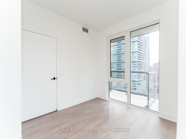 1205 - 308 Jarvis St
