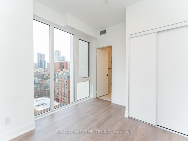 1205 - 308 Jarvis St