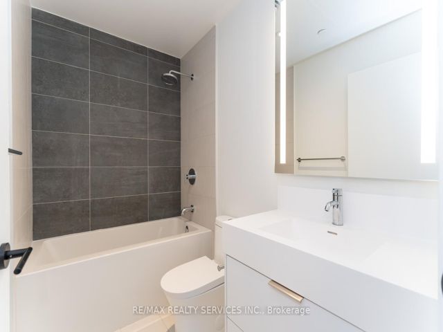 1205 - 308 Jarvis St