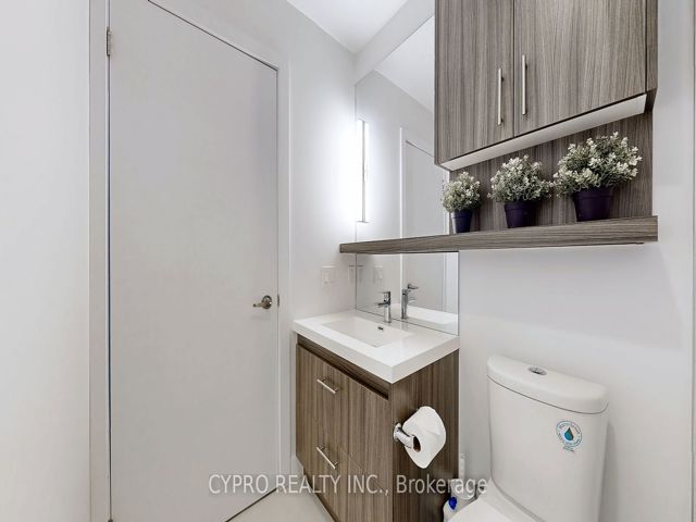 1511 - 128 Fairview Mall Dr