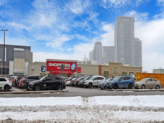 1511 - 128 Fairview Mall Dr