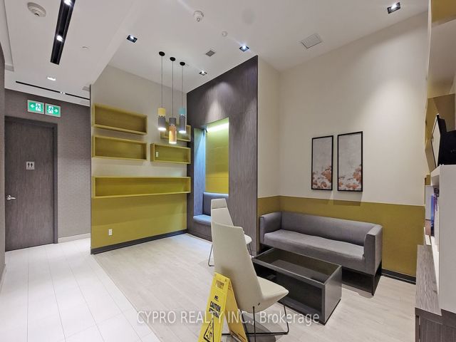 1511 - 128 Fairview Mall Dr