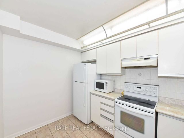409 - 1131 Steeles Ave W