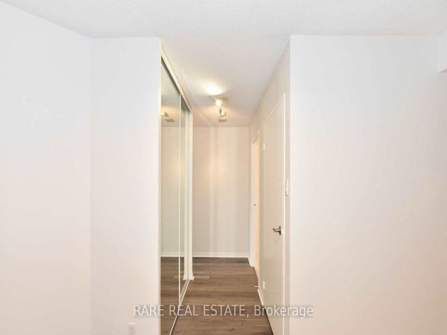 409 - 1131 Steeles Ave W