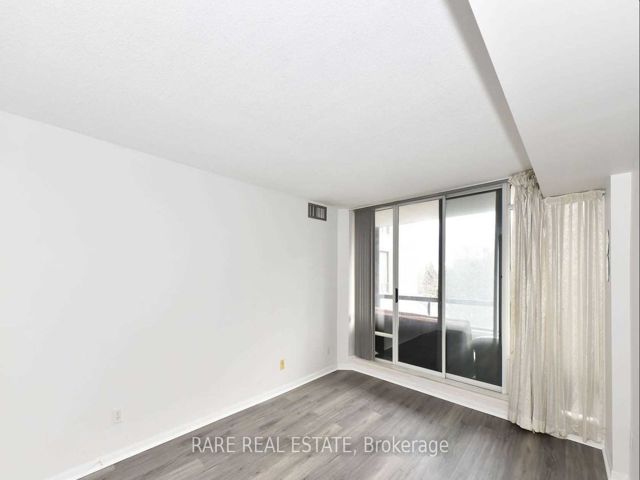 409 - 1131 Steeles Ave W