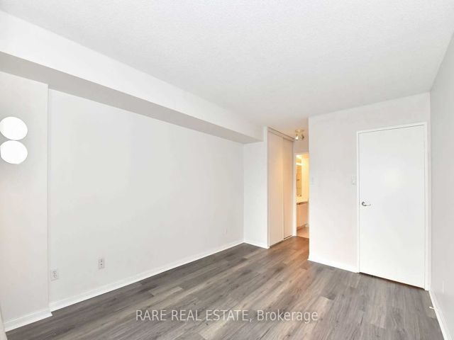409 - 1131 Steeles Ave W