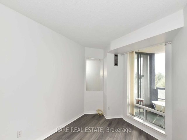 409 - 1131 Steeles Ave W