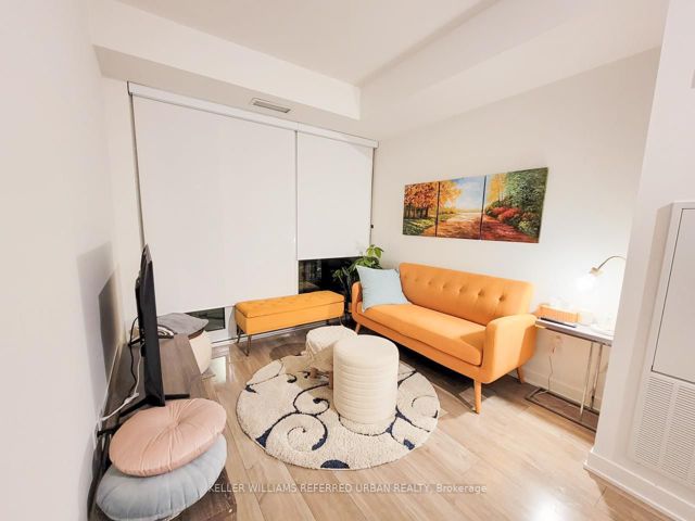 1635 - 135 Lower Sherbourne St