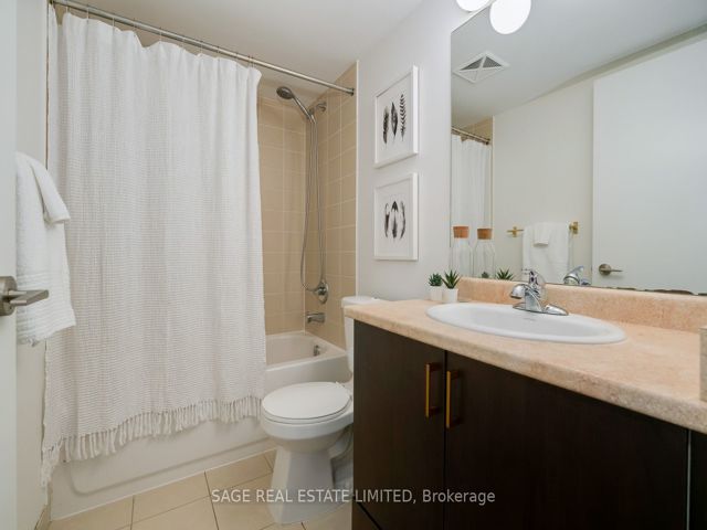 311 - 35 Saranac Blvd
