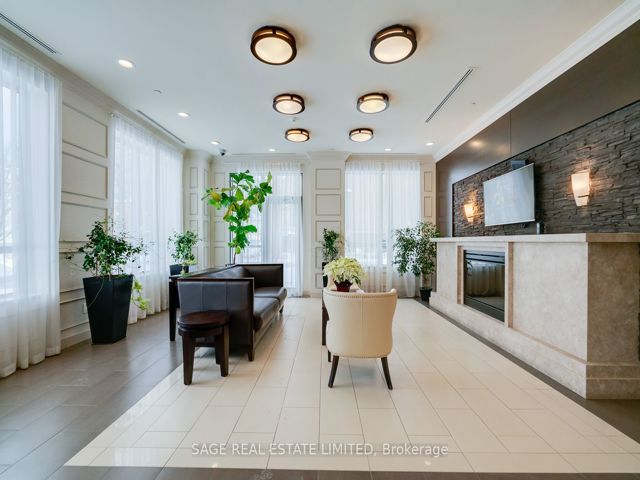 311 - 35 Saranac Blvd