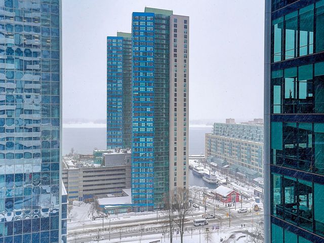 1610 - 100 Harbour St