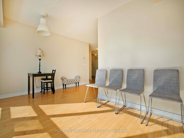 511 - 35 Bales Ave