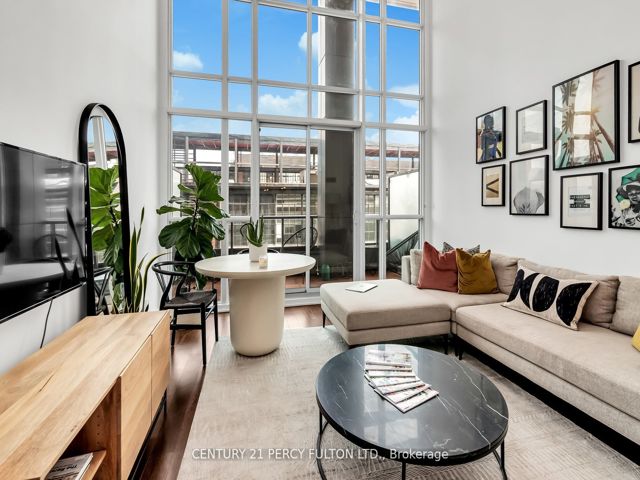 325 - 5 Hanna St