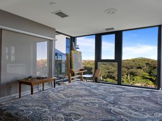 703 - 250 Lawrence Ave W