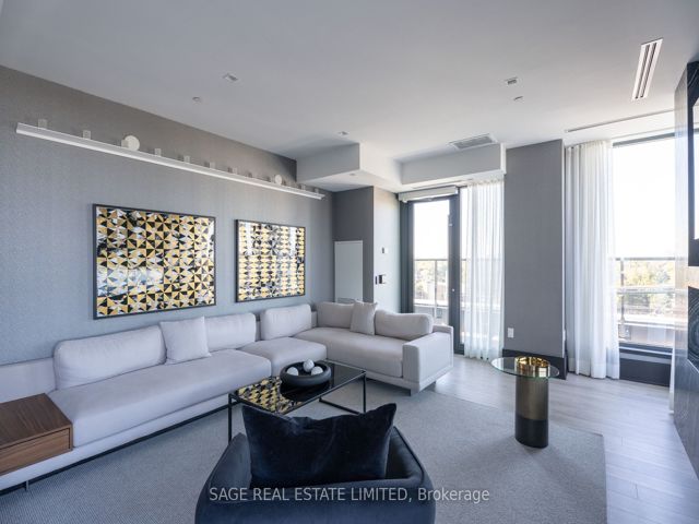 703 - 250 Lawrence Ave W