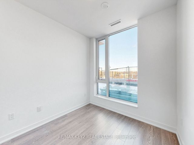 228 - 20 O'neill Rd
