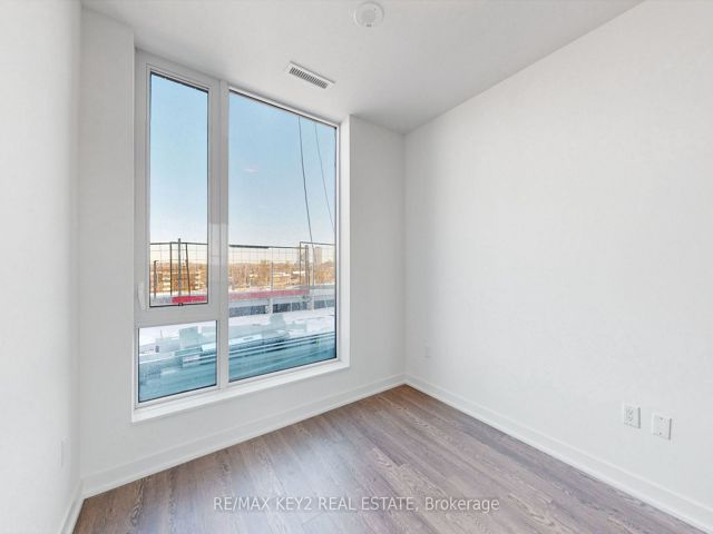 228 - 20 O'neill Rd
