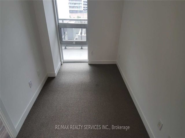523 - 120 Varna Dr