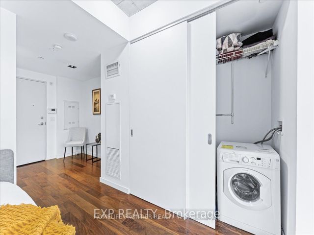 514 - 32 Trolley Cres