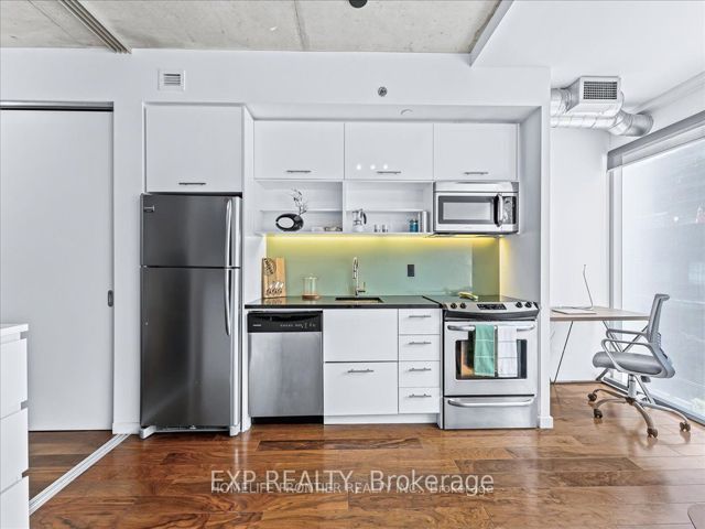 514 - 32 Trolley Cres