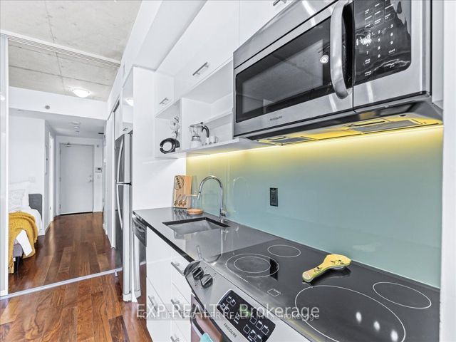 514 - 32 Trolley Cres