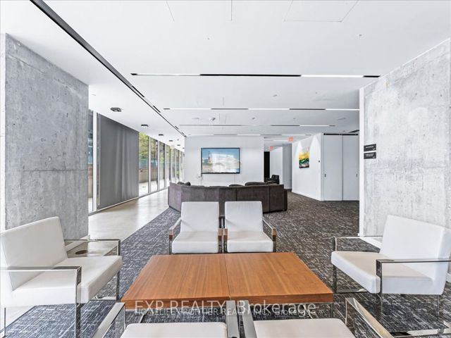 514 - 32 Trolley Cres