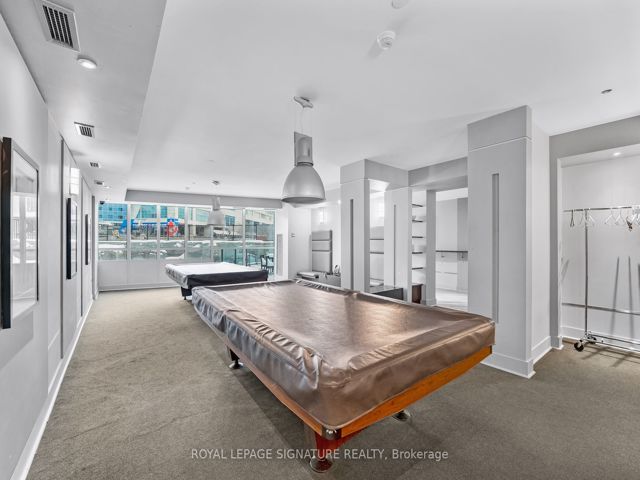 3710 - 397 Front St W