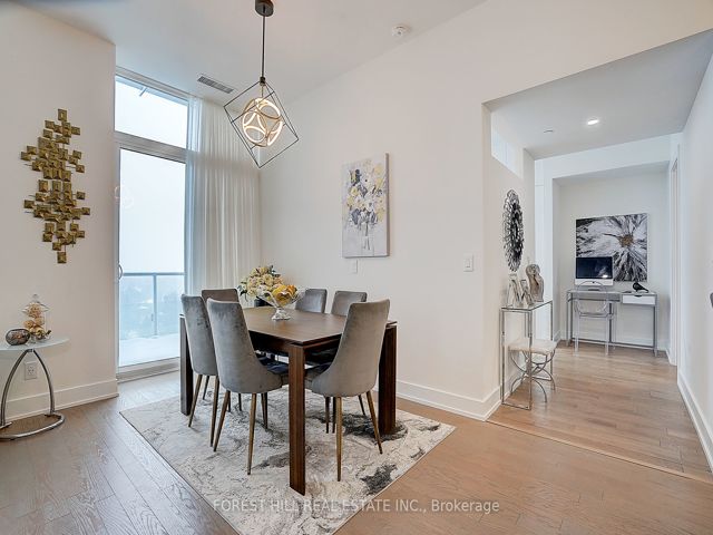 Uph06 - 3018 Yonge St