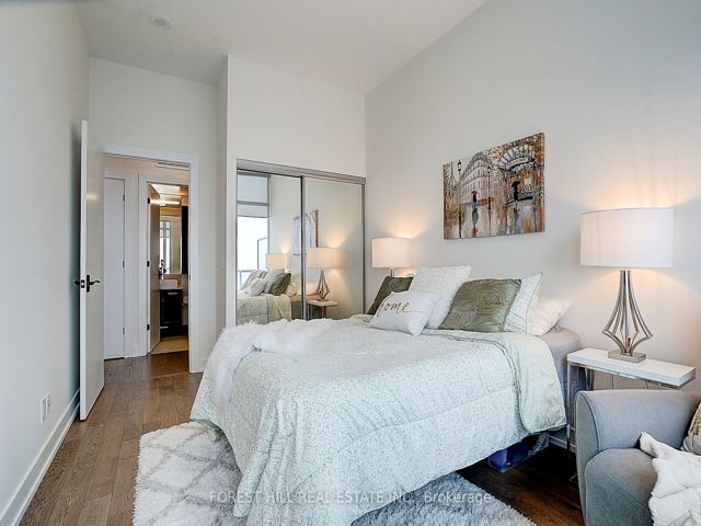 Uph06 - 3018 Yonge St