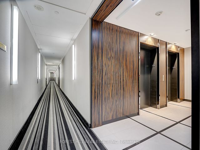 Uph06 - 3018 Yonge St